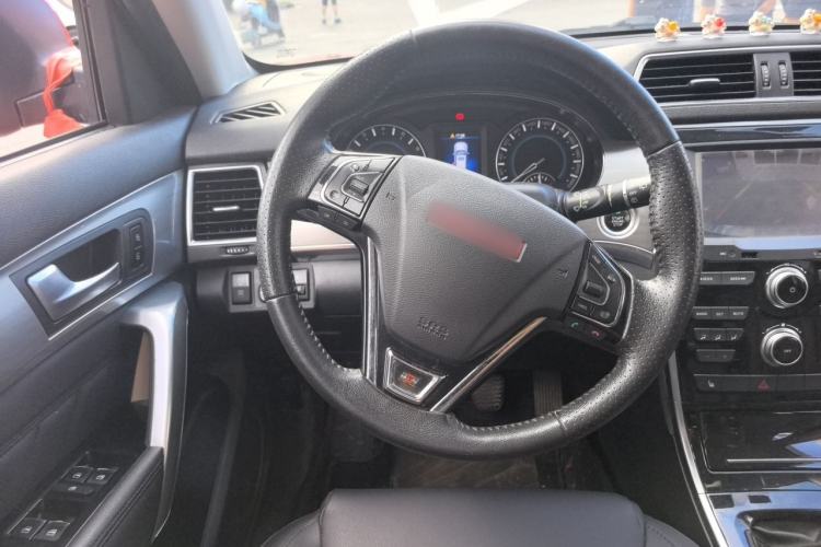 Used Haval H2 2014 1.5T Manual Two-Wheel Drive Elite Edition Steering Wheel