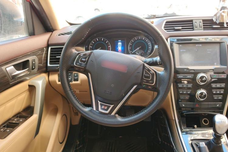 Used Haval H2 2014 1.5T Manual Two-Wheel Drive Elite Edition Steering Wheel