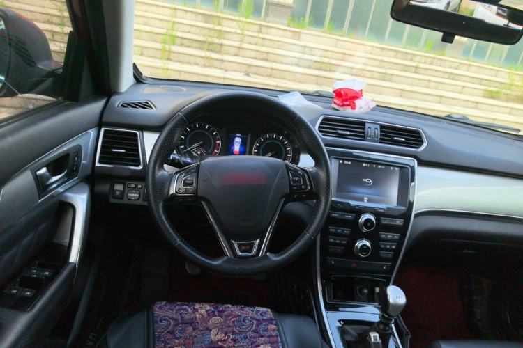 Used Haval H2 2014 1.5T Manual Two-Wheel Drive Prestige Edition Steering Wheel