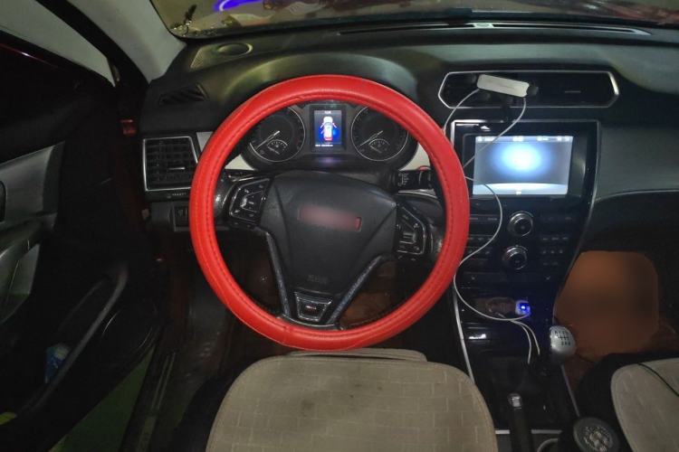 Used Haval H2 2014 1.5T Manual Two-Wheel Drive Elite Edition Steering Wheel