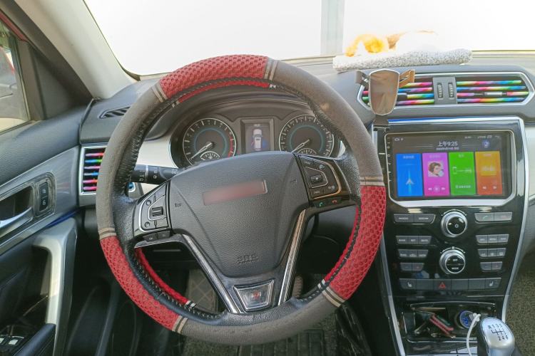 Used Haval H2 2014 1.5T Manual Two-Wheel Drive Prestige Edition Steering Wheel