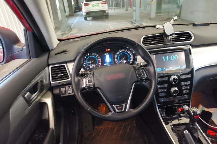 Used Haval H2 2014 1.5T Manual Two-Wheel Drive Elite Edition Steering Wheel