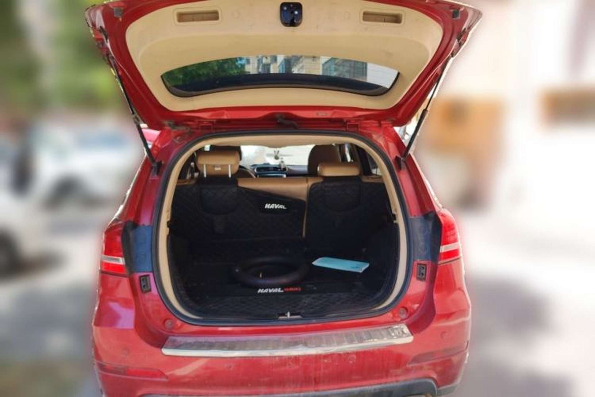 Used Haval H2 2014 1.5T Manual Two-Wheel Drive Elite Edition Trunk