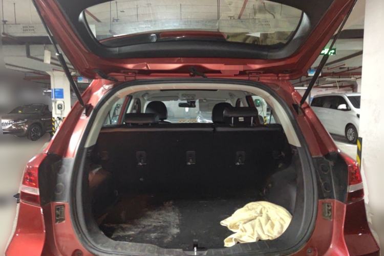 Used Haval H2 2014 1.5T Manual Two-Wheel Drive Elite Edition Trunk