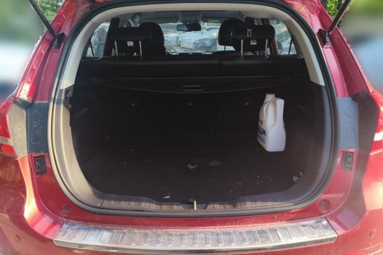Used Haval H2 2014 1.5T Manual Two-Wheel Drive Prestige Edition Trunk