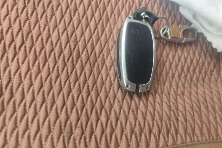 Used Haval H2 2014 1.5T Manual Two-Wheel Drive Elite Edition Vehicle Key