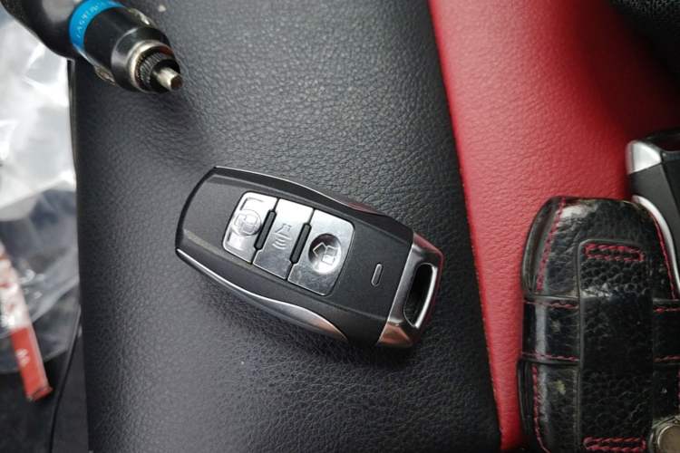 Used Haval H2 2014 1.5T Manual Two-Wheel Drive Elite Edition Vehicle Key