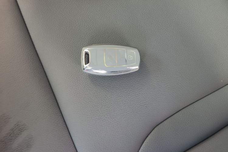 Used Haval H2 2014 1.5T Manual Two-Wheel Drive Elite Edition Vehicle Key