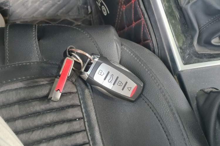 Used Haval H2 2014 1.5T Manual Two-Wheel Drive Prestige Edition Vehicle Key