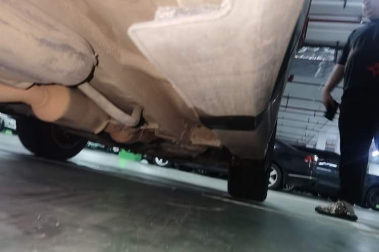Used Haval H2 2014 1.5T Manual Two-Wheel Drive Elite Edition Chassis Rear Right