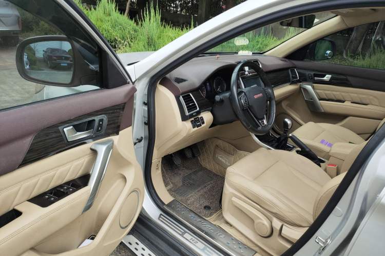 Used Haval H2 2014 1.5T Manual Two-Wheel Drive Elite Edition Driver Seat