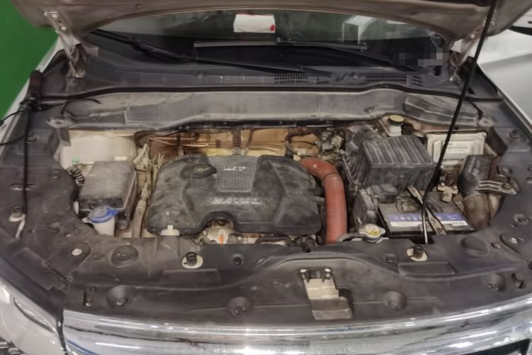 Used Haval H2 2014 1.5T Manual Two-Wheel Drive Elite Edition Engine Bay