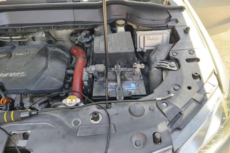 Used Haval H2 2014 1.5T Manual Two-Wheel Drive Elite Edition Engine Bay Left