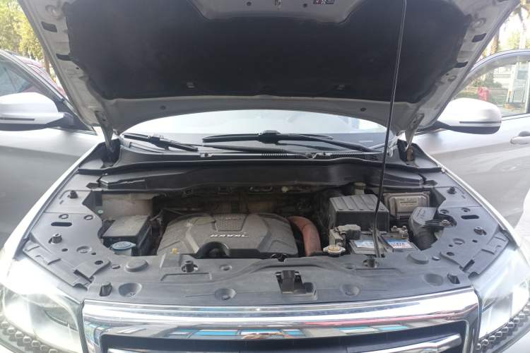 Used Haval H2 2014 1.5T Manual Two-Wheel Drive Elite Edition Engine Bay