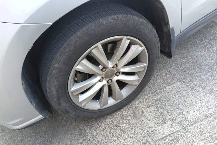 Used Haval H2 2014 1.5T Manual Two-Wheel Drive Elite Edition Exterior 4