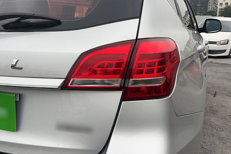 Used Haval H2 2014 1.5T Manual Two-Wheel Drive Elite Edition Exterior 6