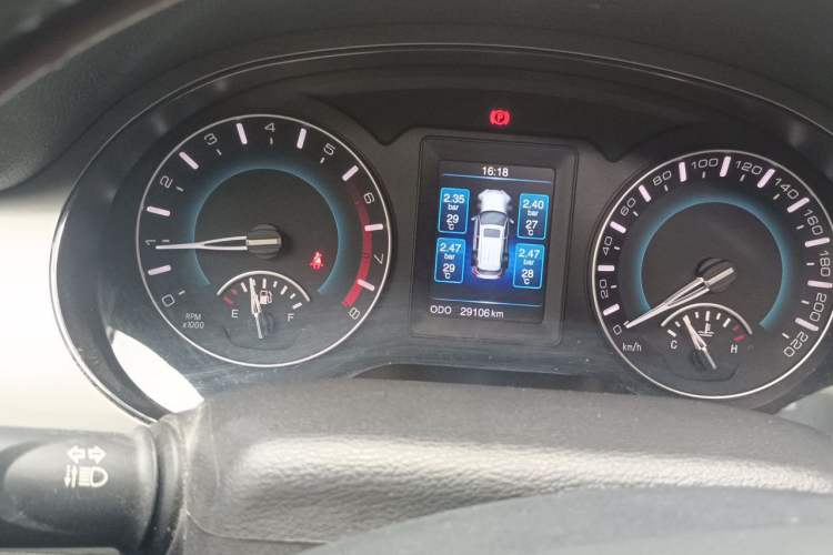 Used Haval H2 2014 1.5T Manual Two-Wheel Drive Prestige Edition Instrument Cluster
