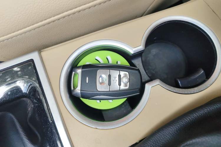 Used Haval H2 2014 1.5T Manual Two-Wheel Drive Elite Edition Interior 1