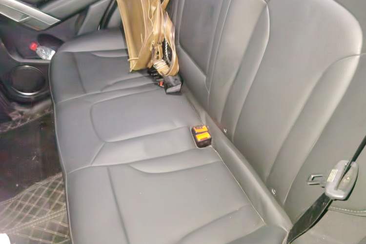 Used Haval H2 2014 1.5T Manual Two-Wheel Drive Elite Edition Left Rear Seat