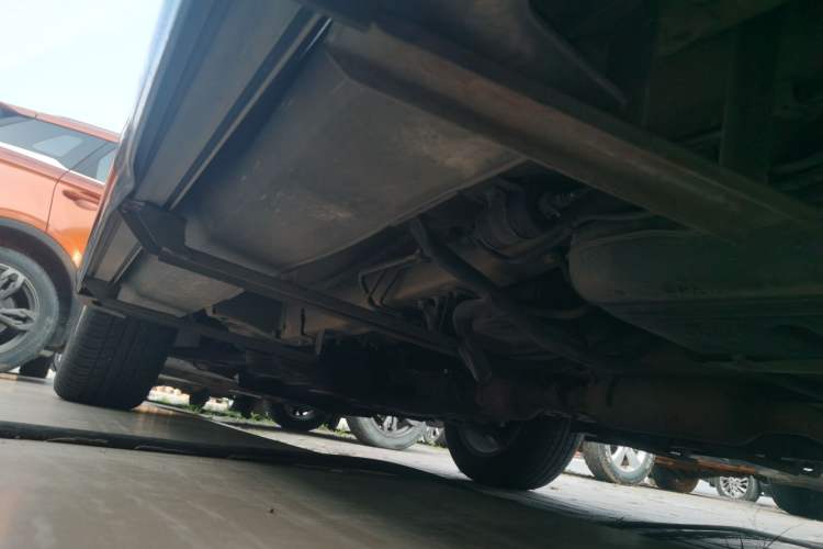 Used Haval H2 2014 1.5T Manual Two-Wheel Drive Elite Edition Left Side Sill