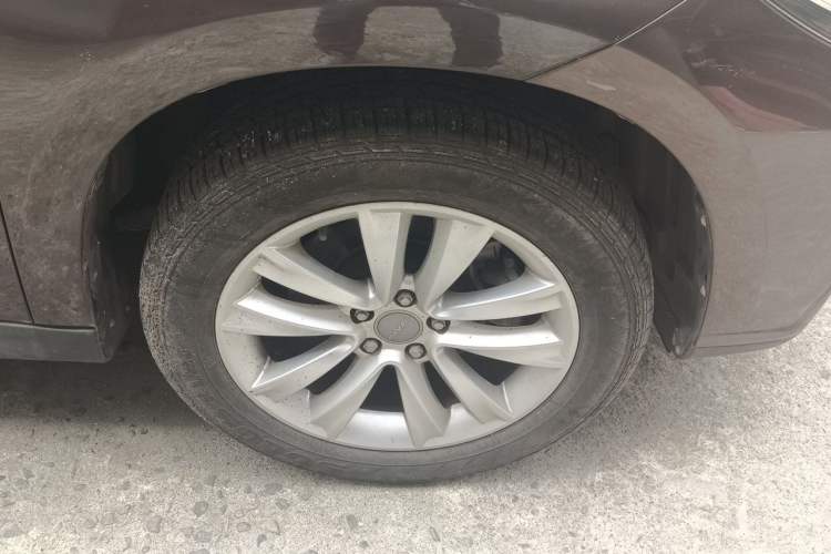 Used Haval H2 2014 1.5T Manual Two-Wheel Drive Prestige Edition Right Front Wheel Hub