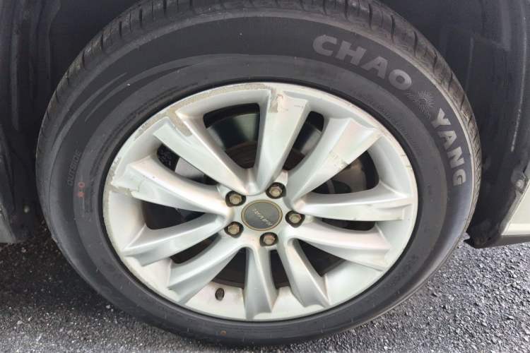 Used Haval H2 2014 1.5T Manual Two-Wheel Drive Elite Edition Right Front Wheel Hub
