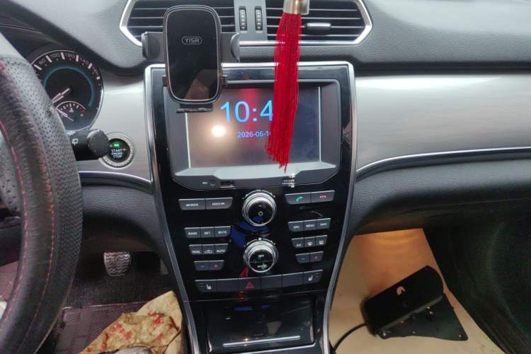 Used Haval H2 2014 1.5T Manual Two-Wheel Drive Prestige Edition Audio And AC Panel