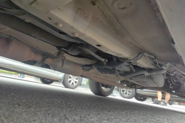 Used Haval H2 2014 1.5T Manual Two-Wheel Drive Elite Edition Chassis Front Left