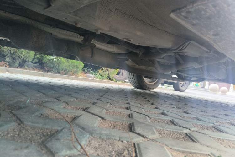 Used Haval H2 2014 1.5T Manual Two-Wheel Drive Elite Edition Chassis Front Left