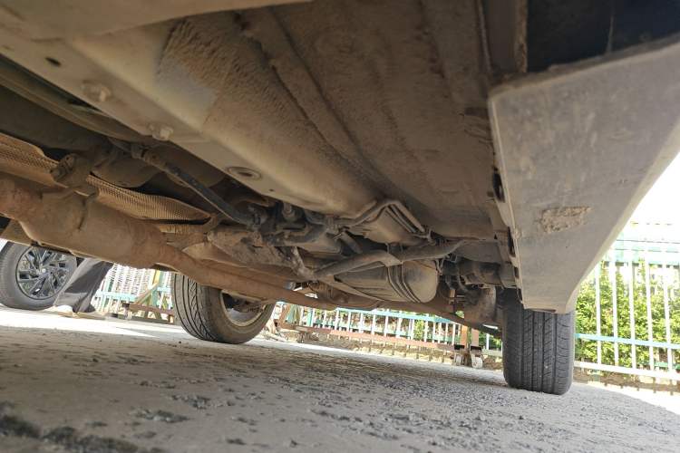 Used Haval H2 2014 1.5T Manual Two-Wheel Drive Elite Edition Chassis Front Left