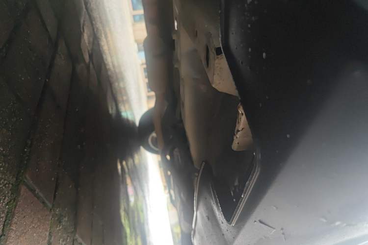 Used Haval H2 2014 1.5T Manual Two-Wheel Drive Elite Edition Chassis Front Left