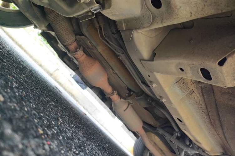 Used Haval H2 2014 1.5T Manual Two-Wheel Drive Urban Edition Chassis Front Left