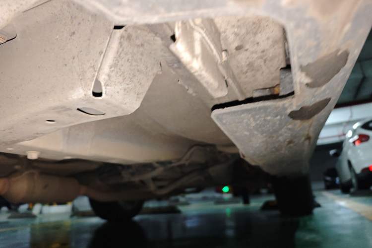 Used Haval H2 2014 1.5T Manual Two-Wheel Drive Elite Edition Chassis Front Left
