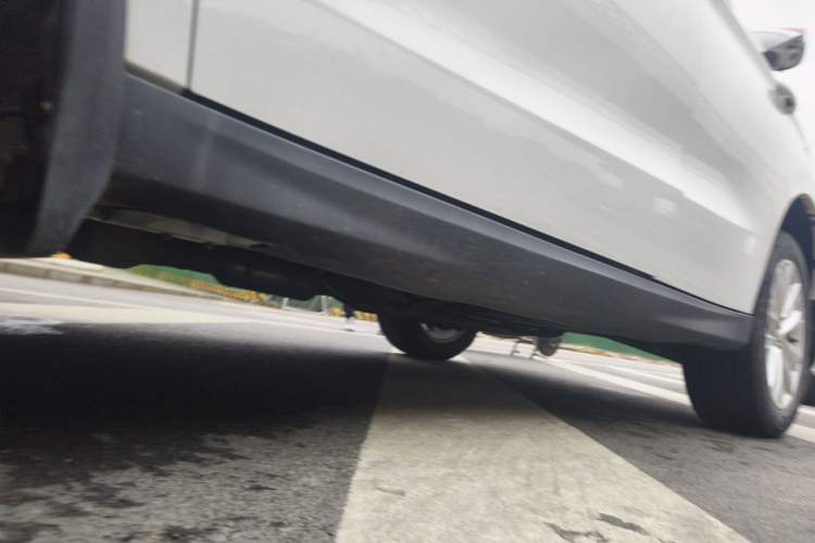Used Haval H2 2014 1.5T Manual Two-Wheel Drive Elite Edition Chassis Front Left