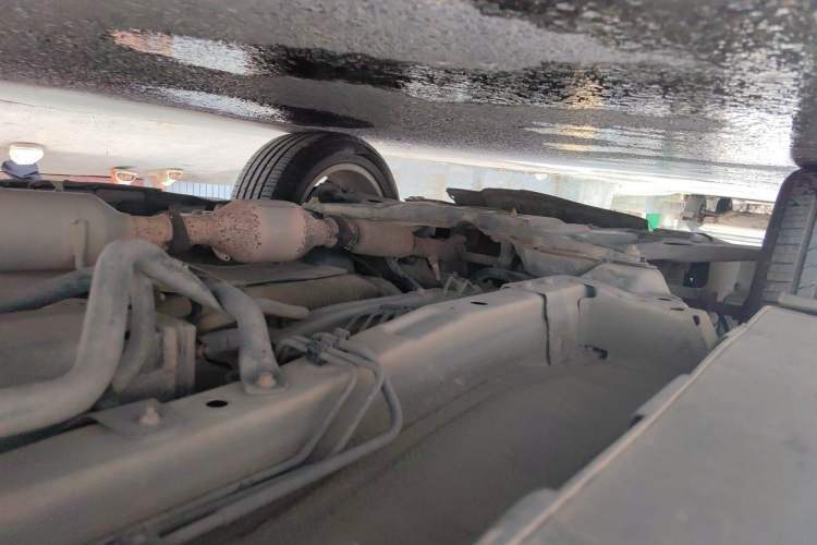 Used Haval H2 2014 1.5T Manual Two-Wheel Drive Elite Edition Chassis Front Left