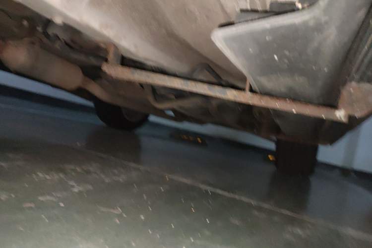 Used Haval H2 2014 1.5T Manual Two-Wheel Drive Elite Edition Chassis Front Left