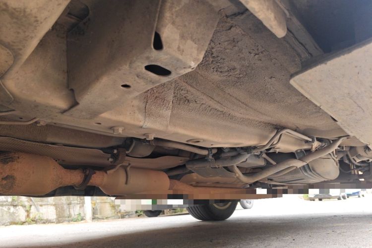 Used Haval H2 2014 1.5T Manual Two-Wheel Drive Elite Edition Chassis Front Left