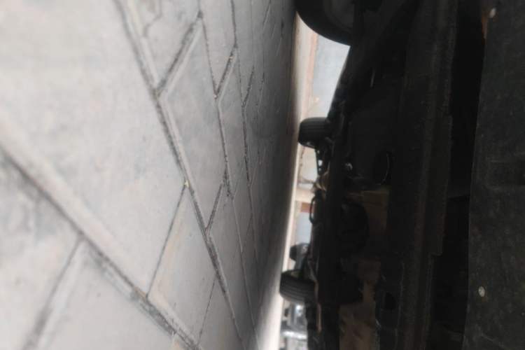 Used Haval H2 2014 1.5T Manual Two-Wheel Drive Elite Edition Chassis Front