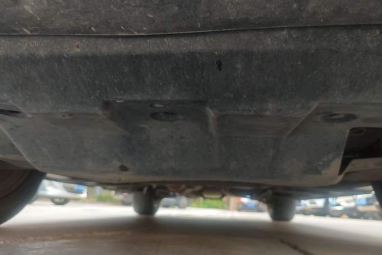Used Haval H2 2014 1.5T Manual Two-Wheel Drive Elite Edition Chassis Front