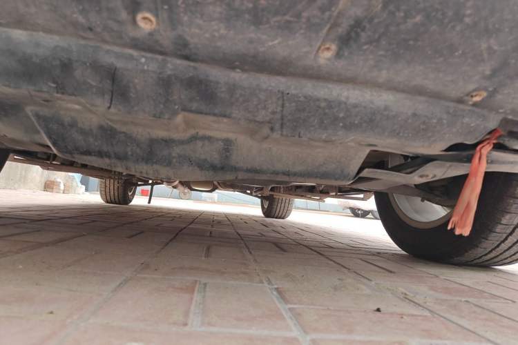 Used Haval H2 2014 1.5T Manual Two-Wheel Drive Elite Edition Chassis Front