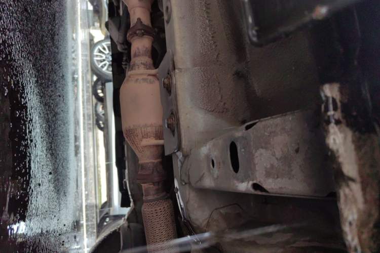 Used Haval H2 2014 1.5T Manual Two-Wheel Drive Prestige Edition Chassis Front Right