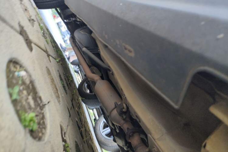 Used Haval H2 2014 1.5T Manual Two-Wheel Drive Elite Edition Chassis Front Right