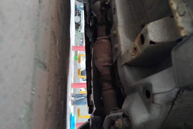 Used Haval H2 2014 1.5T Manual Two-Wheel Drive Elite Edition Chassis Front Right