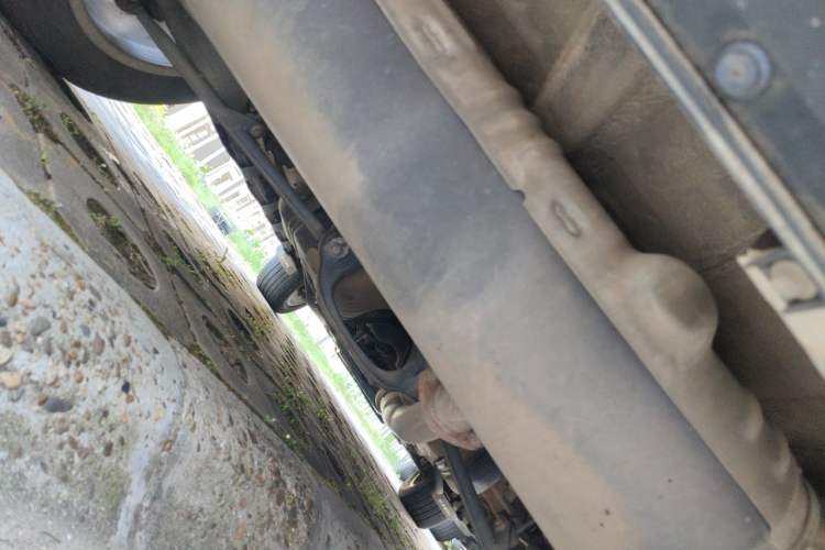 Used Haval H2 2014 1.5T Manual Two-Wheel Drive Elite Edition Chassis Rear