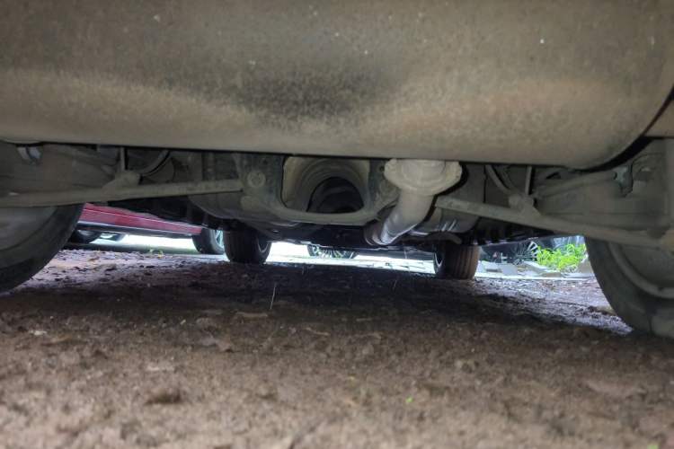 Used Haval H2 2014 1.5T Manual Two-Wheel Drive Elite Edition Chassis Rear