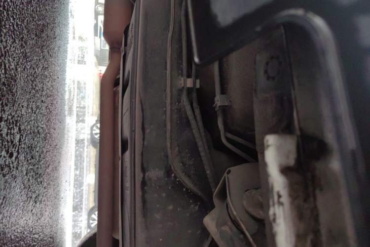Used Haval H2 2014 1.5T Manual Two-Wheel Drive Prestige Edition Chassis Rear Left
