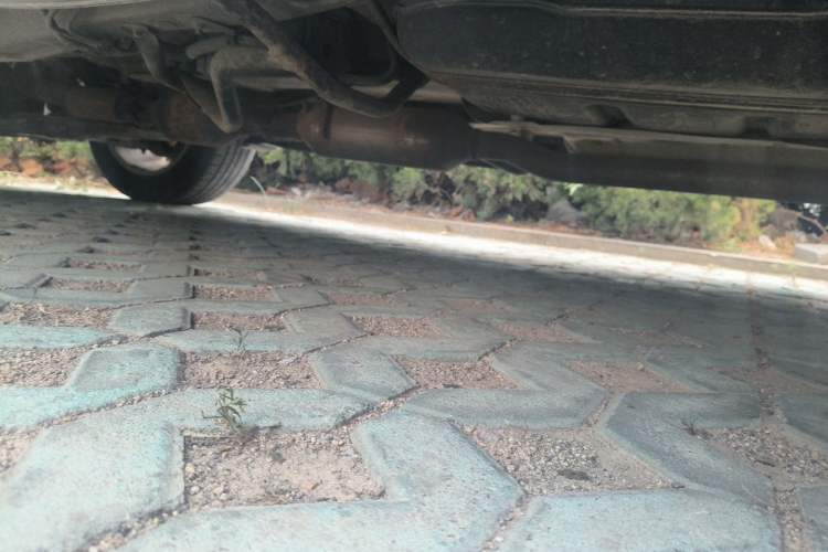 Used Haval H2 2014 1.5T Manual Two-Wheel Drive Elite Edition Chassis Rear Left