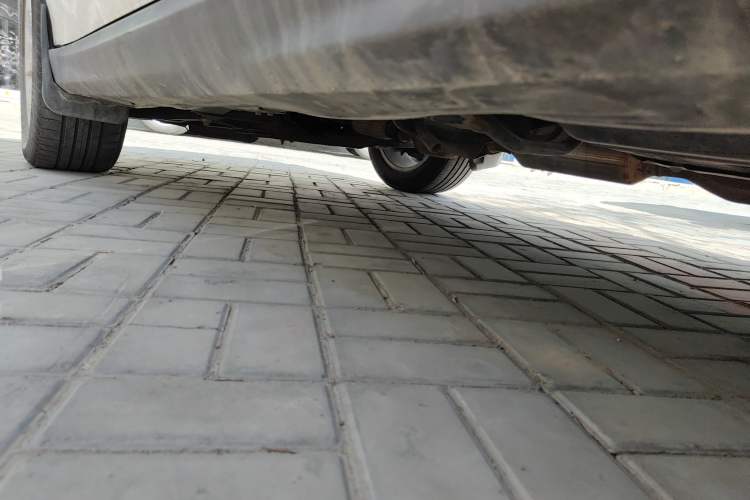 Used Haval H2 2014 1.5T Manual Two-Wheel Drive Elite Edition Chassis Rear Left