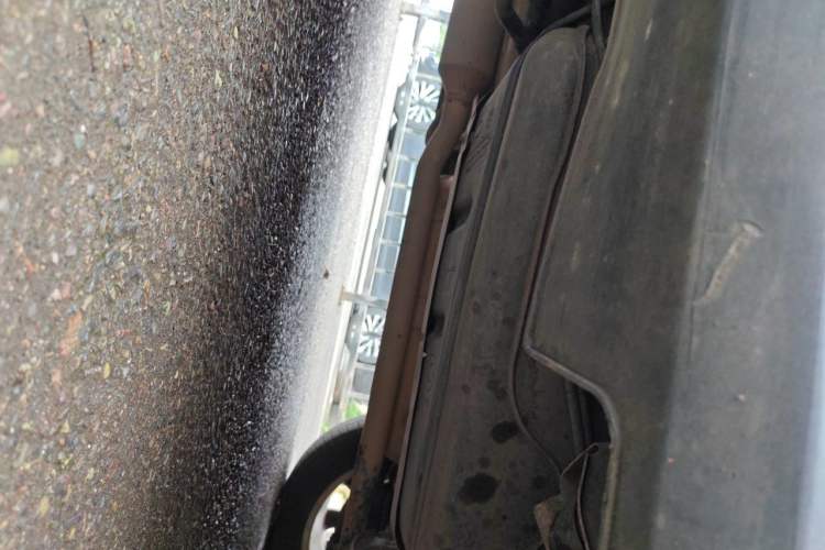 Used Haval H2 2014 1.5T Manual Two-Wheel Drive Elite Edition Chassis Rear Left