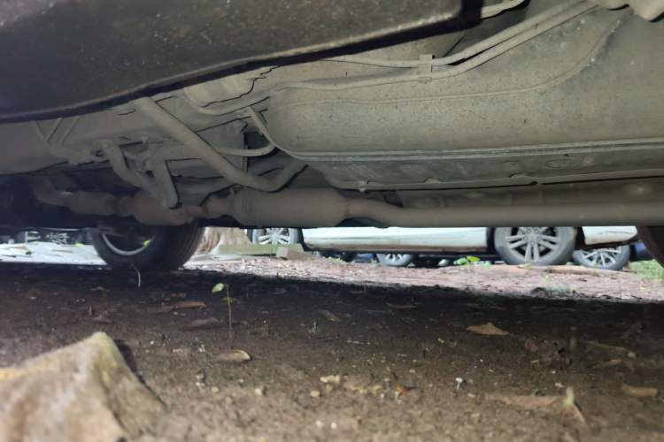 Used Haval H2 2014 1.5T Manual Two-Wheel Drive Elite Edition Chassis Rear Left